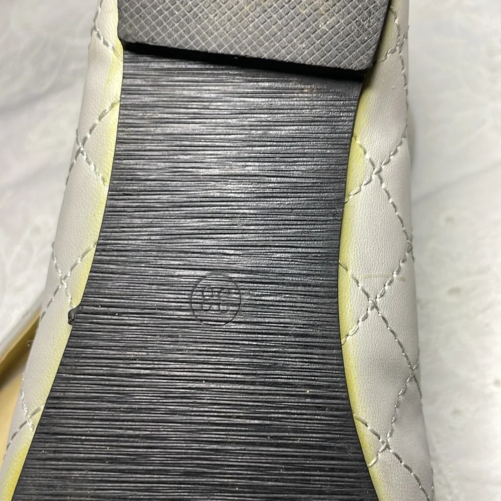 HP!! Tory Burch Gray & Gold Ballet Flats with Logo Medallion - Picture 10 of 12